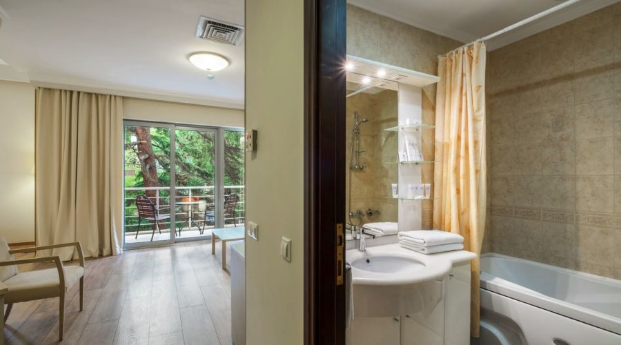 Семейный 2-местный 1-комнатный отель Морской