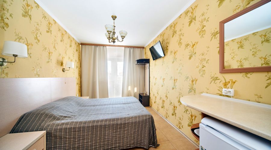 Стандартный 2-местный с двуспальной кроватью