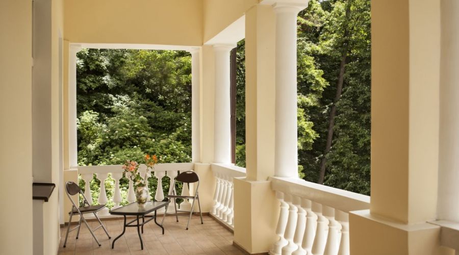 Джуниор сюит 2-местный 2-комнатный с/балконом джуниор сюит