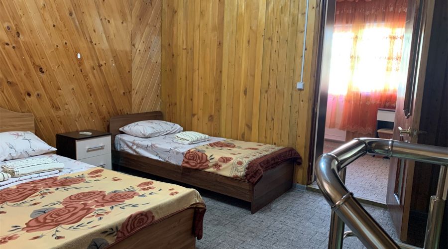 Семейный семейный 2х уровневый с кухней 