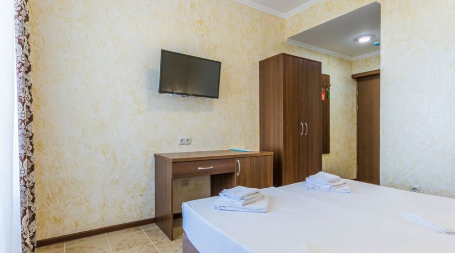 Семейный 4-местный 2-комнатный, с террасой/море