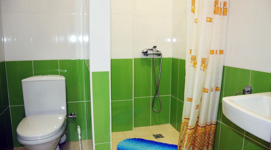 Семейный 4-местный 2-комнатный, с террасой/море