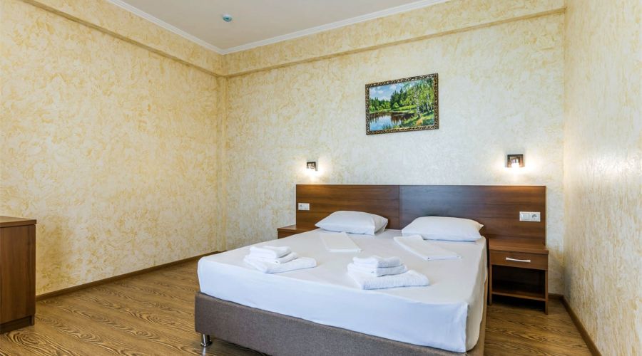 Семейный 4-местный 2-комнатный, с террасой/море