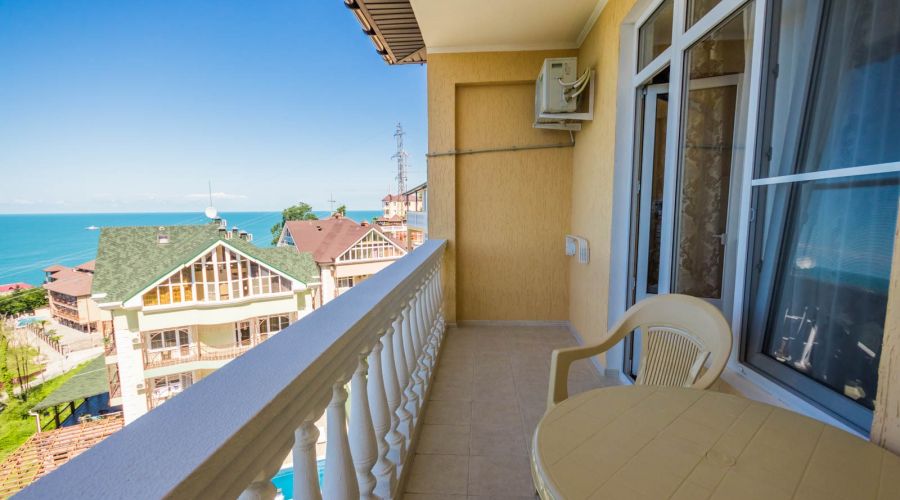 Семейный 2х-местный, с/б вид на море