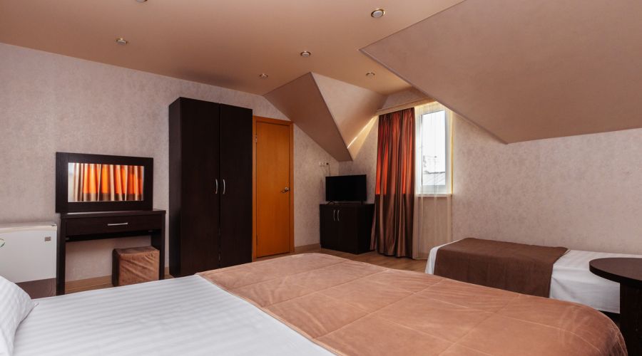 Семейный 2-местный 2-комнатный с балконом