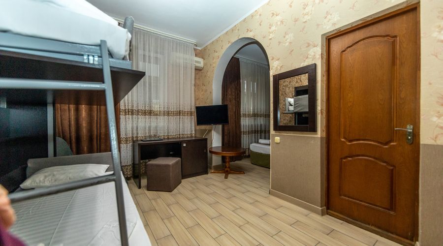 Семейный 2-местный 2-комнатный без балкона