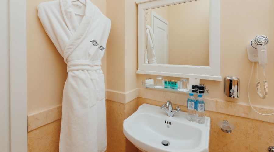 Де Люкс 2-местный с джакузи и видом на город