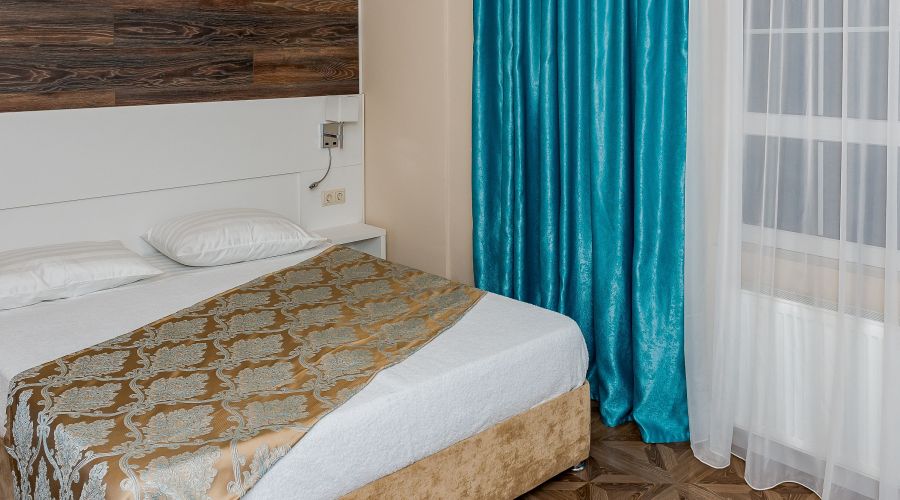 Люкс 4-местный с балконом