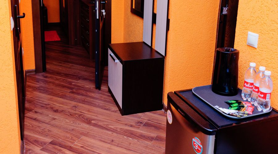 Люкс Люкс 2-комнатный 40 кв.м с большой кроватью и диваном в корпусе Е