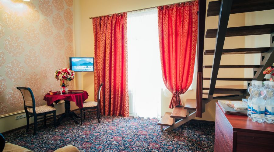 Апартаменты 2-уровневые 4-местные