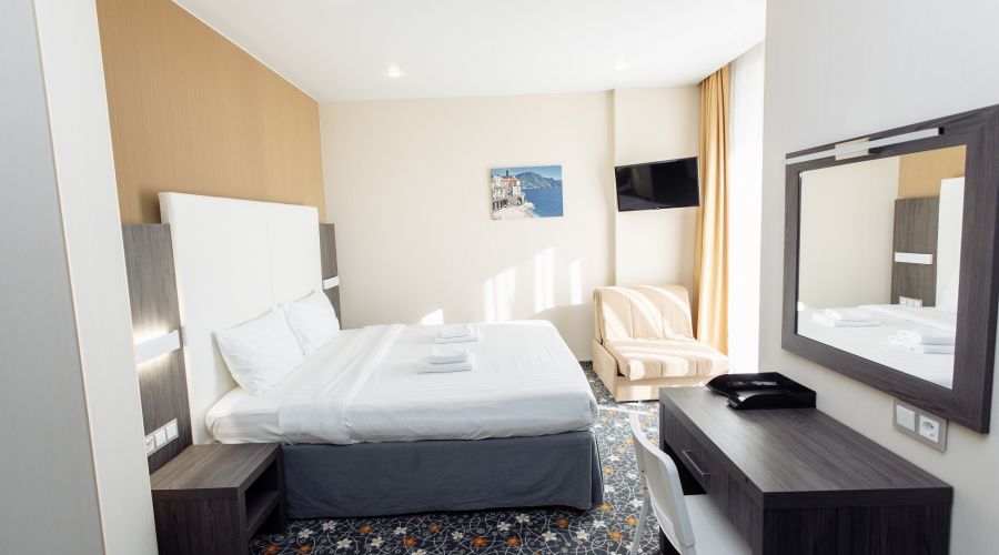 Студия Делюкс 3х-местный