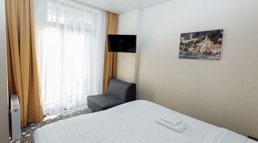 Стандартный Студио 3-местный