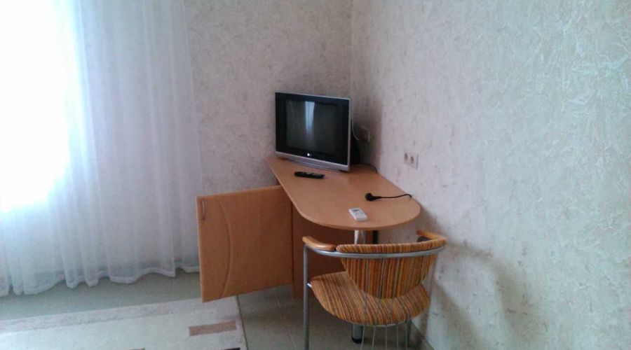 Люкс 4-местный 2-комнатный №15