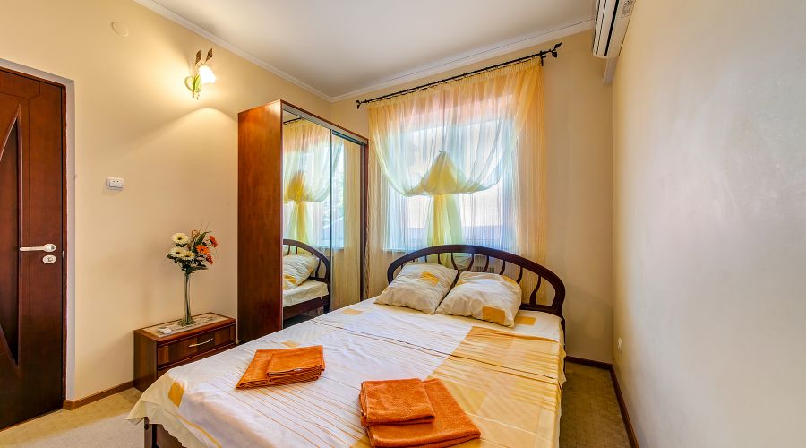 Люкс  2-комнатный с видом на горы