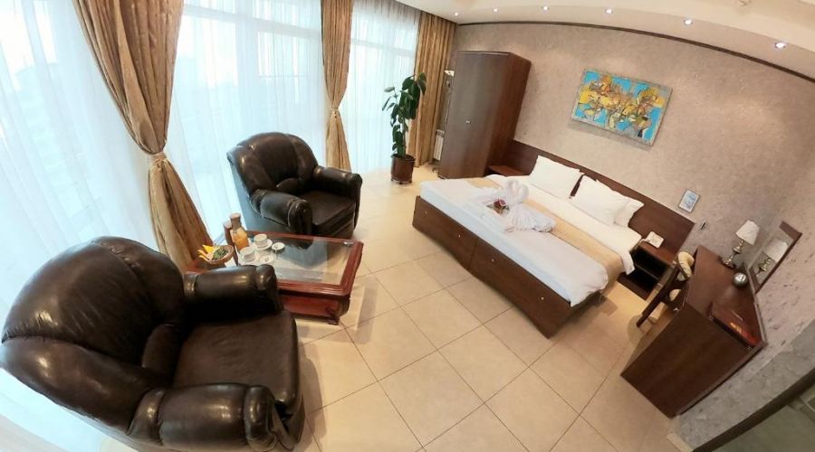 Люкс 3-местный вид на морскую сторону