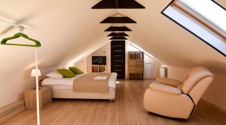 Апартаменты 3-местные  2-комн.с 1 спальней мансарда