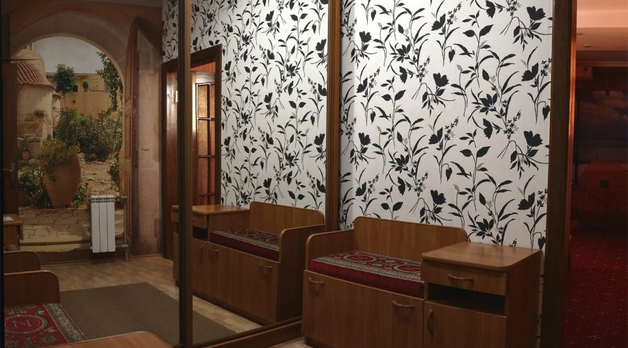 Апартаменты люкс 2-местные 2-комнатный №102