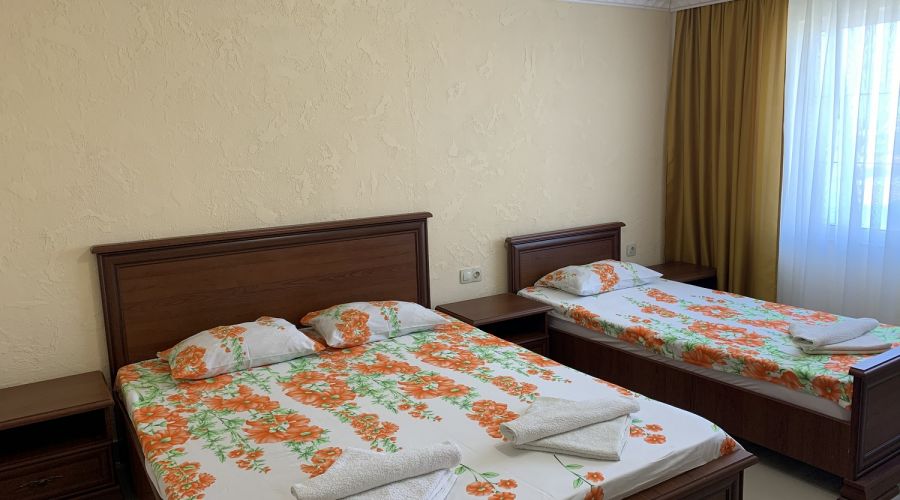 Стандарт 3-местный без балкона