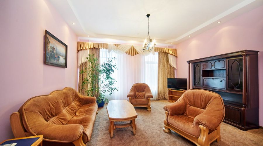 Студио Пинк 2-местный 2-комнатный