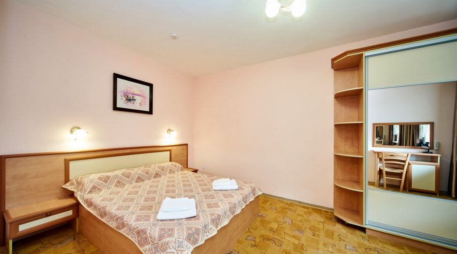 Комфорт 2-местный 2-комнатный в коттедже