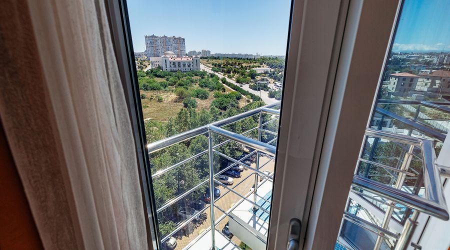 Апартаменты студио 2-местные 1-комнатные вид на город Аквамарин