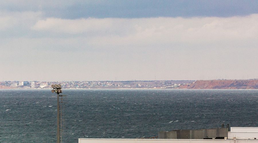 Апартаменты студио 2-местный боковой вид на море корпус АкваDeLuxe