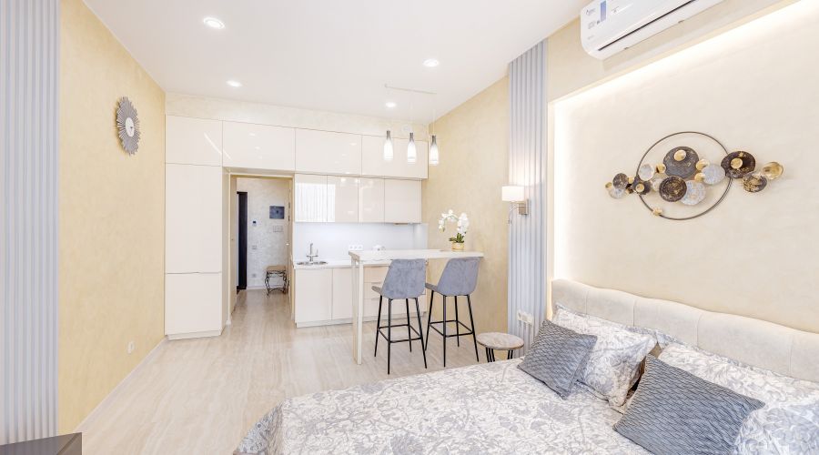 Апартаменты студио 2-местный боковой вид на море корпус АкваDeLuxe