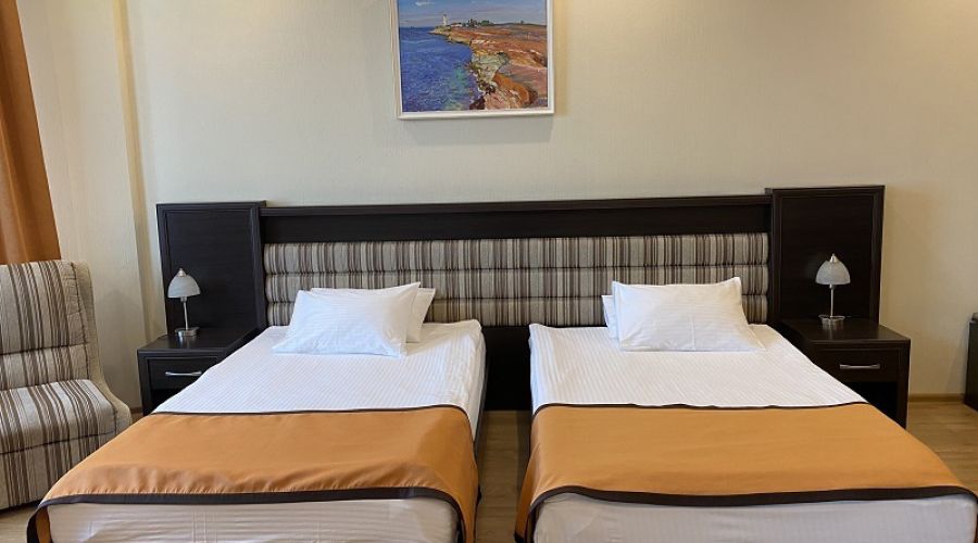 Апартаменты студио 2-местные 1-комнатные вид на город Аквамарин