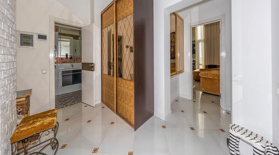 Апартаменты 3-х комнатные 2-местные 2-х уровневые апартаменты V вид на море Аква Deluxe