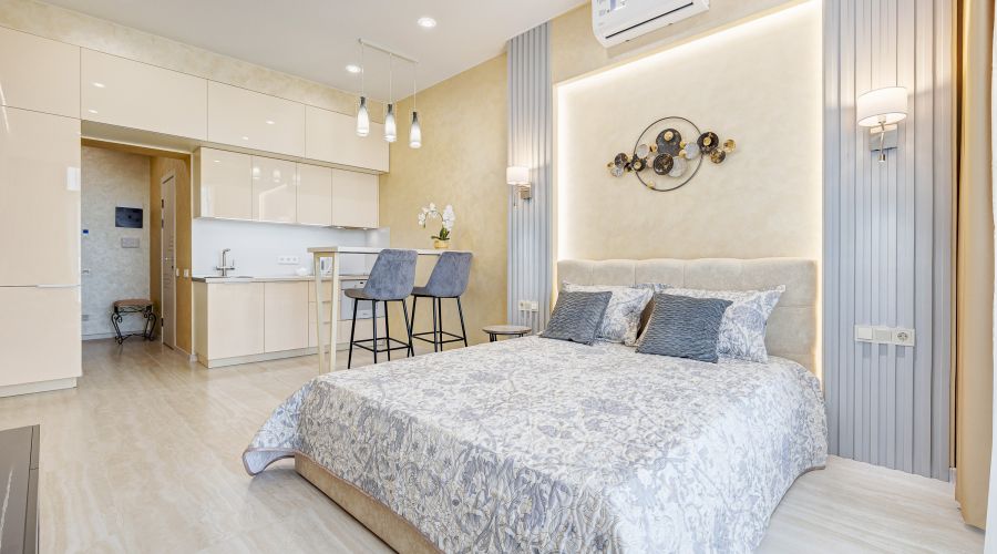 Апартаменты студио 2-местный боковой вид на море корпус АкваDeLuxe