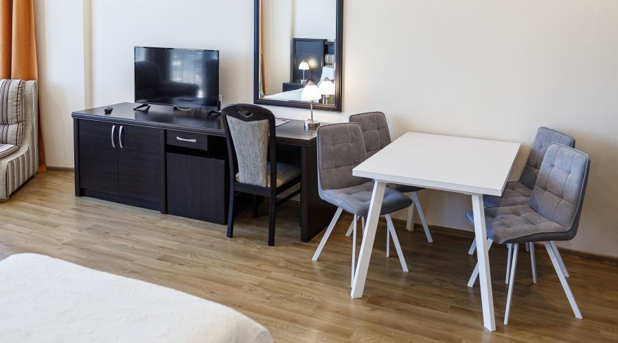 Апартаменты студио 2-местные 1-комнатные вид на город Аквамарин