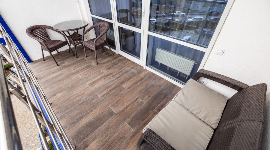 Апартаменты студио 2-местный боковой вид на море корпус АкваDeLuxe