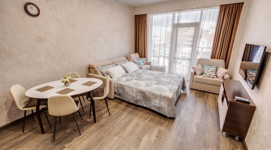 Апартаменты студио 2-местный боковой вид на море корпус АкваDeLuxe