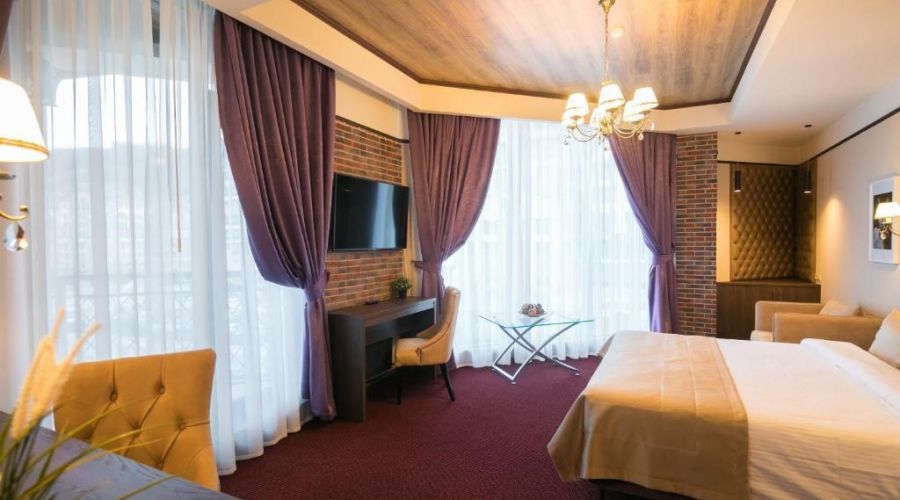 Полулюкс 2-местный с балконом