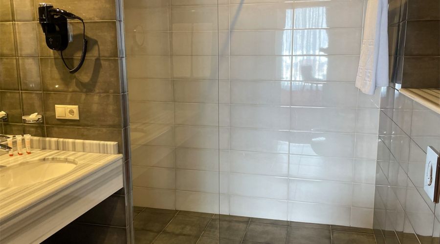 Семейный 4-местный Суперлюкс