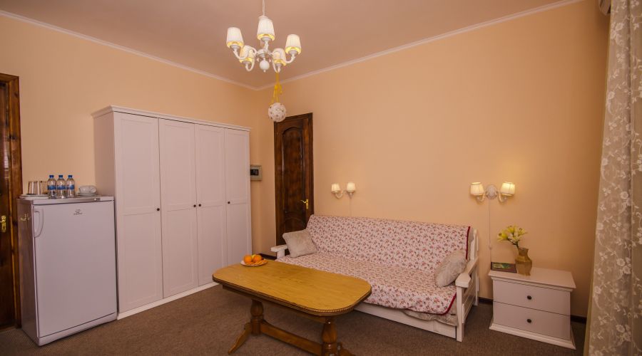 Люкс 3-местный 2-комнатный №2