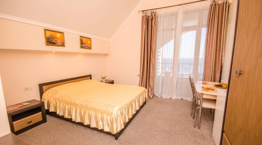 Полулюкс 2-местный 1-комнатный с видом на море №11