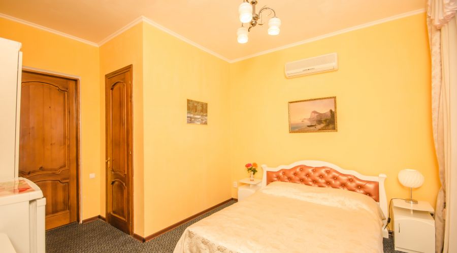 Улучшенный 2-местный 1-комнатый с видом на море №7,№12