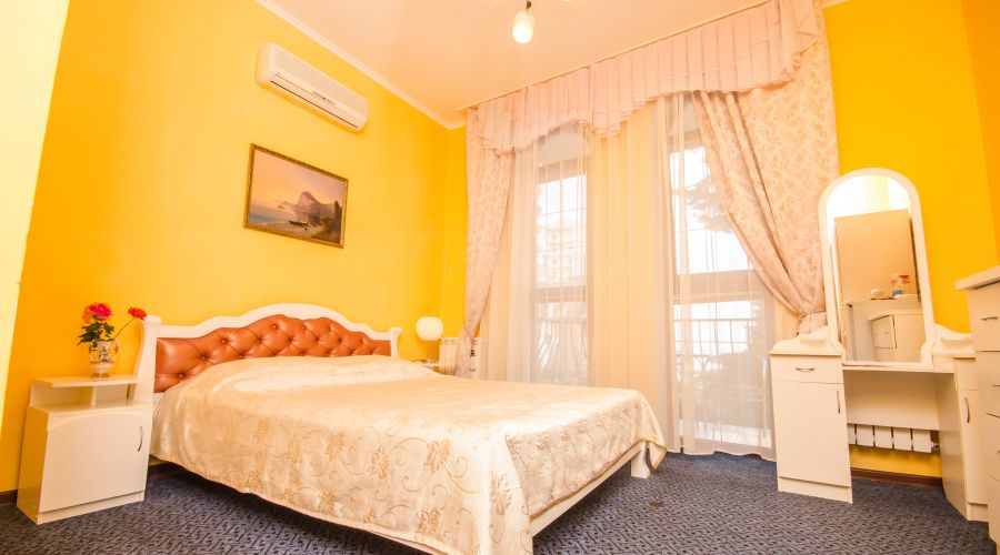 Улучшенный 2-местный 1-комнатый с видом на море №7,№12