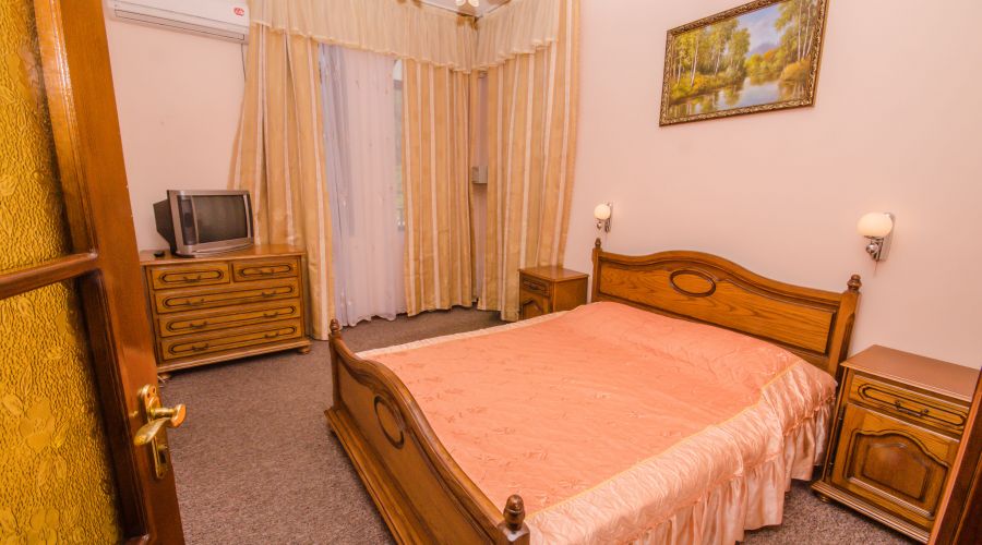 Люкс 3-местный 2-комнатный №1, №4А