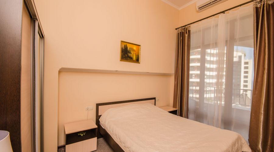 Улучшенный 2-местный 1-комнатый с видом на море №7,№12