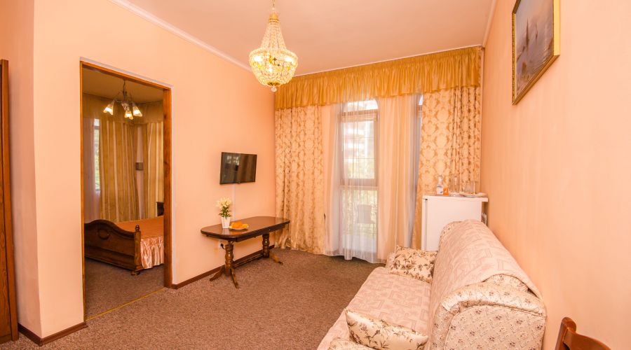 Люкс 3-местный 2-комнатный №1, №4А