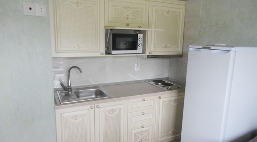 Люкс "2-местный 2-комнатный
с кухней"