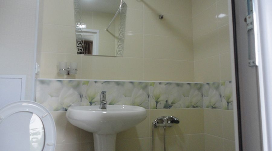 Люкс "2-местный 2-комнатный
с кухней"