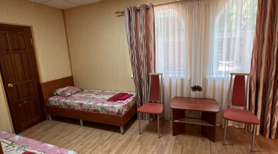 Полулюкс 4-местный 2-комнатный