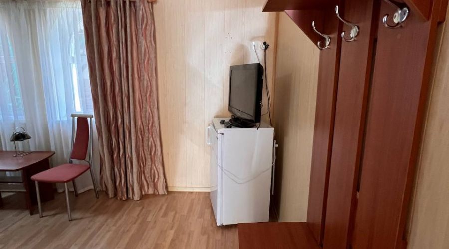 Полулюкс 4-местный 2-комнатный