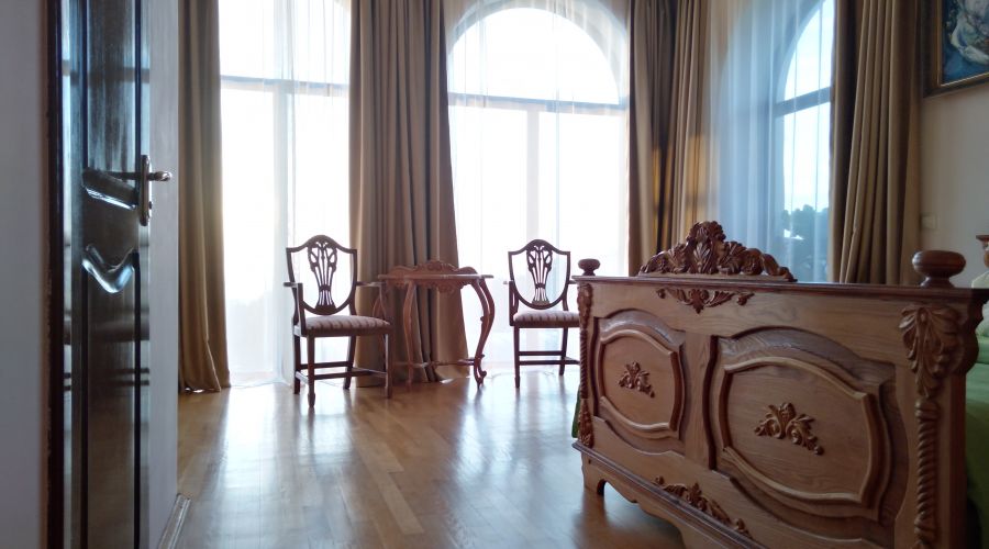 Люкс Queen 2-комнатный 2-местный, корпус вилла