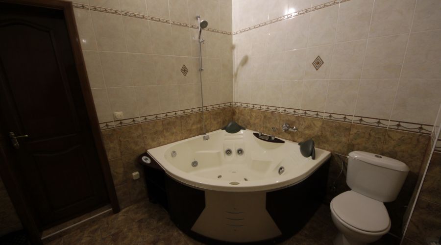 Люкс Queen 2-комнатный 2-местный, корпус вилла