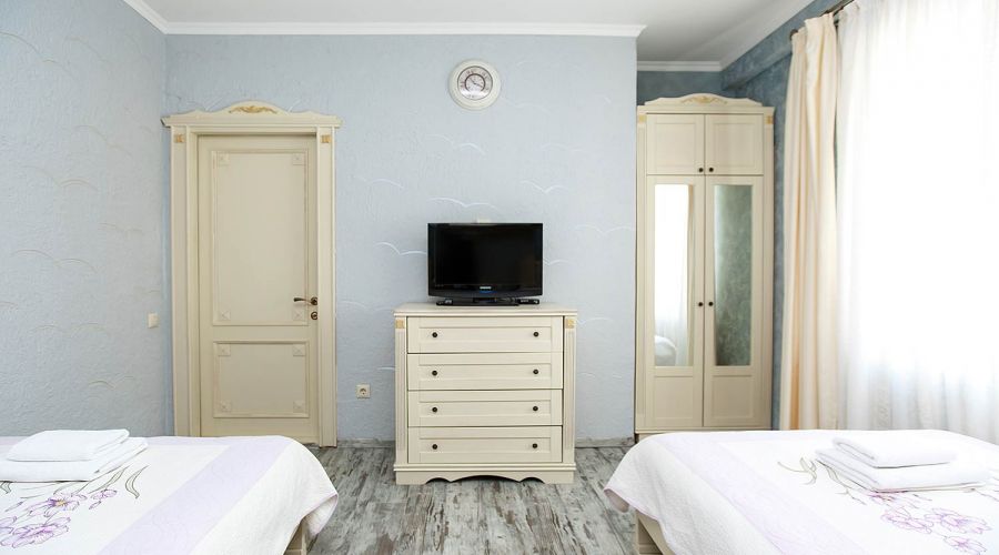 Апартаменты Люкс 4-местные 3-комнатные