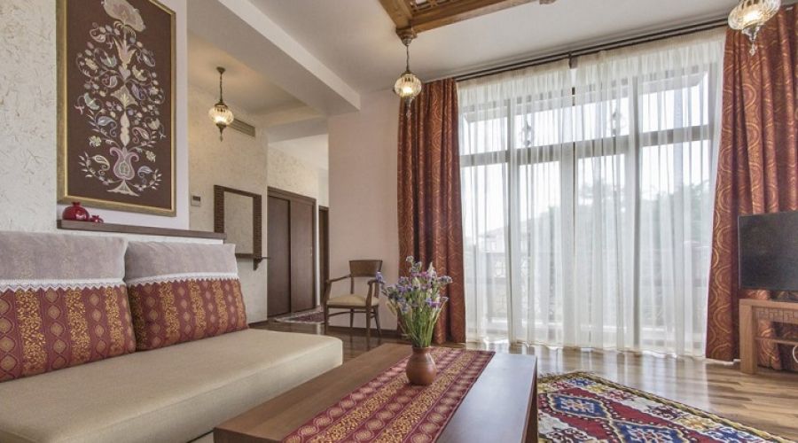 Люкс 2-местный 2-комнатный Нар